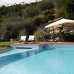 Luxury 6-bed Tuscan Near Lucca And Florence *