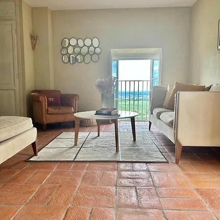 Luxury 6-bed Tuscan Near Lucca