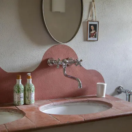 Luxury 6-bed Tuscan Near Lucca And Florence