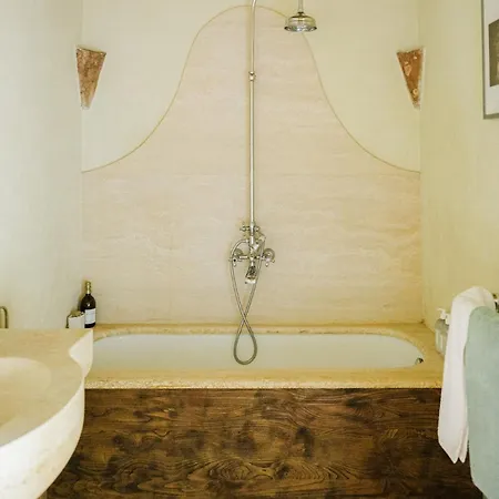 Luxury 6-bed Tuscan Near Lucca And Florence *