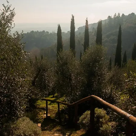 Villa Luxury 6-bed Tuscan Near Lucca And Florence *