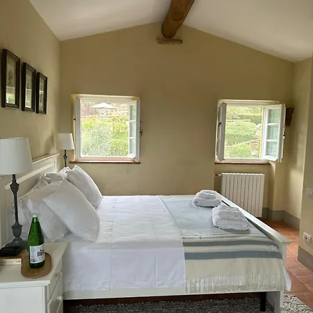 Villa Luxury 6-bed Tuscan Near Lucca And Florence *